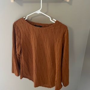 Simply vera. Vera wang. Mustard yellow sweater. Size medium . EUC